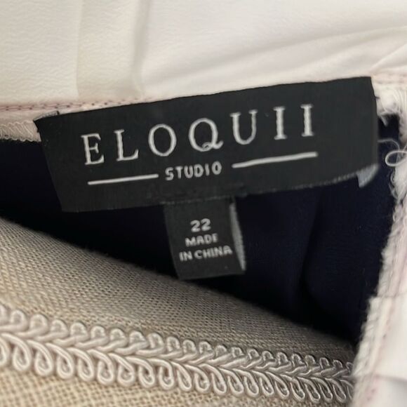 Eloquii Navy and Cream  Double Ruffle Sleeve Embroidery Final Clearance Price - Picture 7 of 13